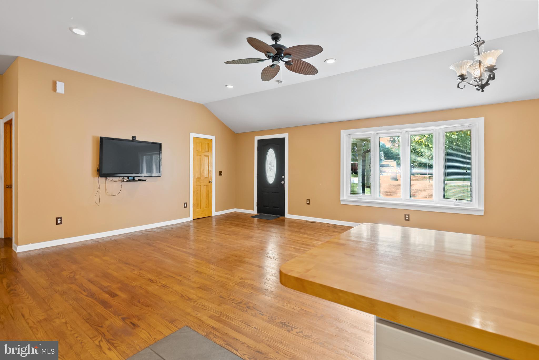 668 State Road West Grove, PA 19390 - Photo 6 of 29