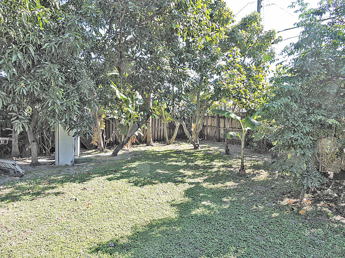 4361 Davis Road Lake Worth, FL 33461 - Photo 26 of 54 DSCN8793