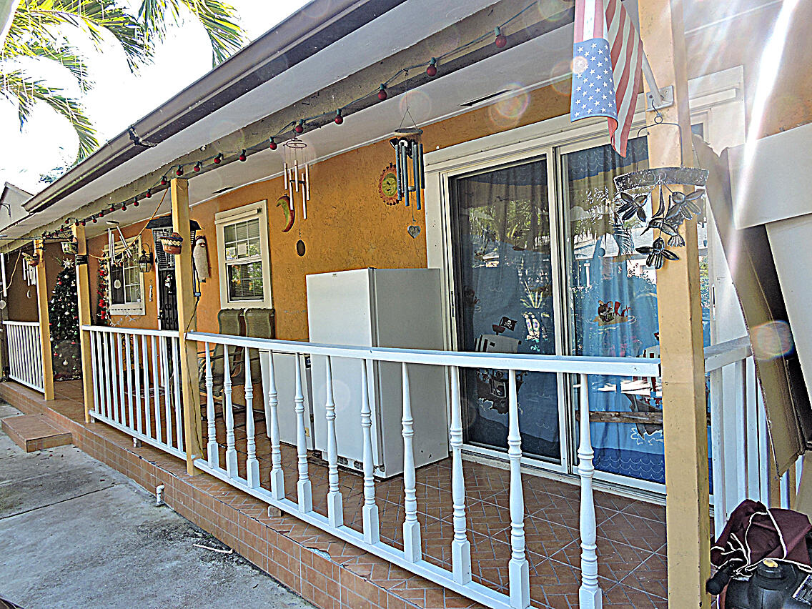 4361 Davis Road Lake Worth, FL 33461 - Photo 35 of 54 DSCN8808