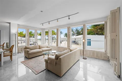 $1,095,000 | 4925 Collins Avenue, Unit 1A, Miami Beach, FL 33140