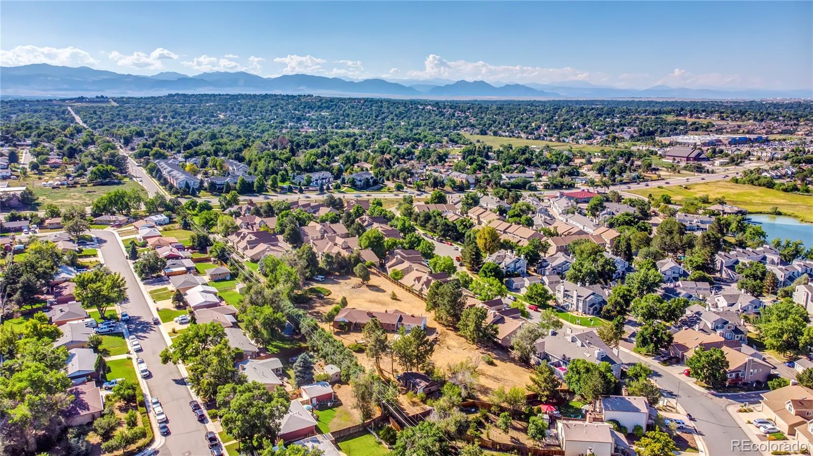 6766 Zenobia Loop Arvada, CO 80030 - Photo 33 of 38 view of a city