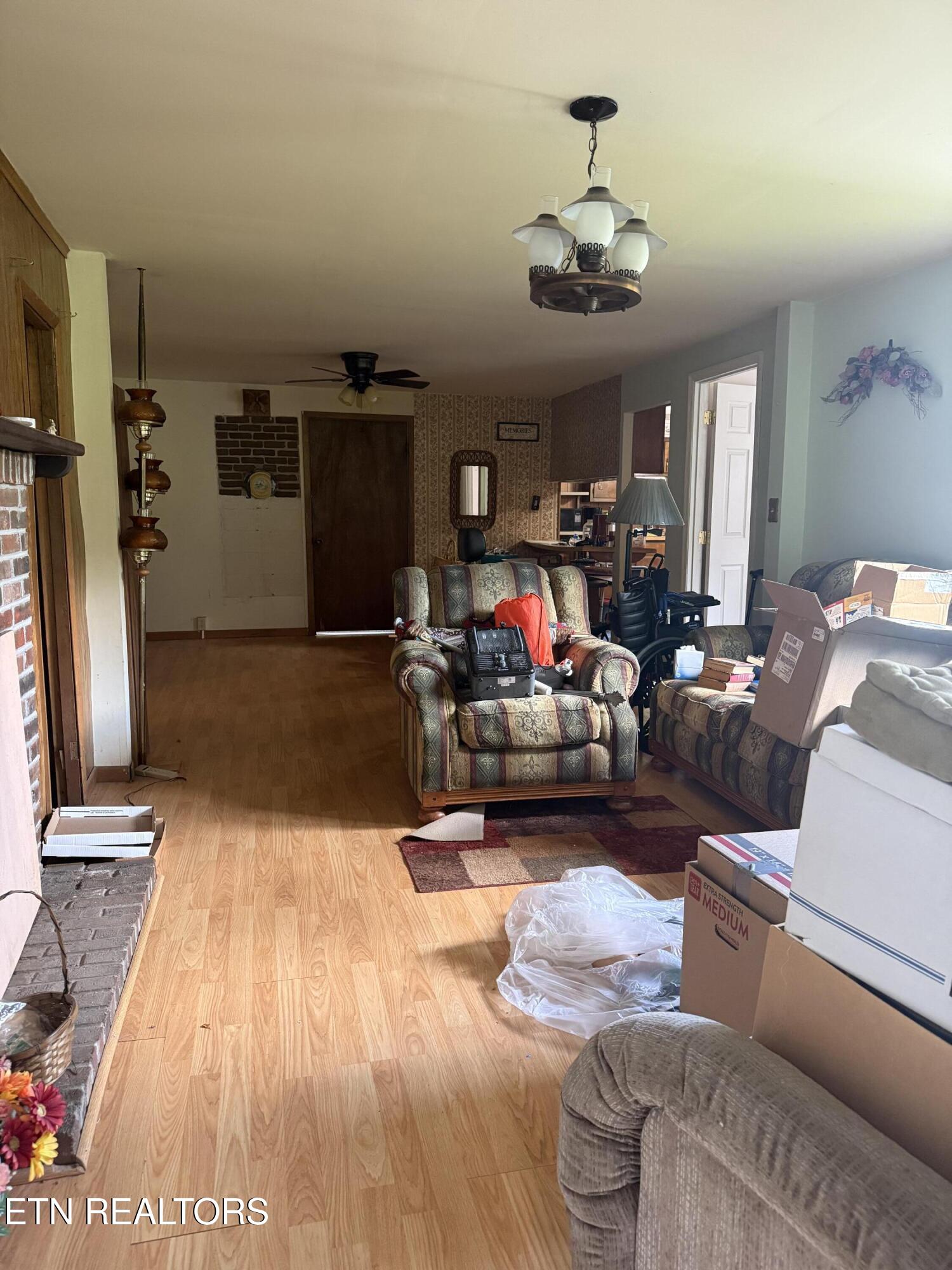 353 Cotula Road Duff, TN 37729 - Photo 7 of 17 Living Room