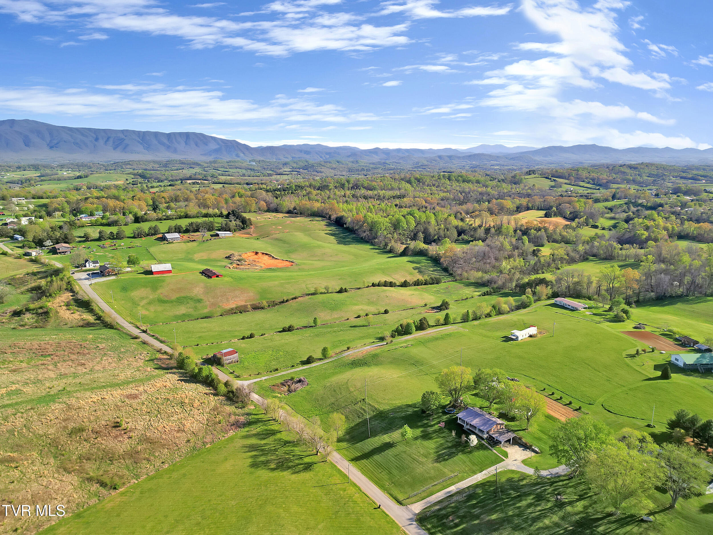 882 Jim Fox Road Greeneville, TN 37743 - Photo 27 of 29 33_11