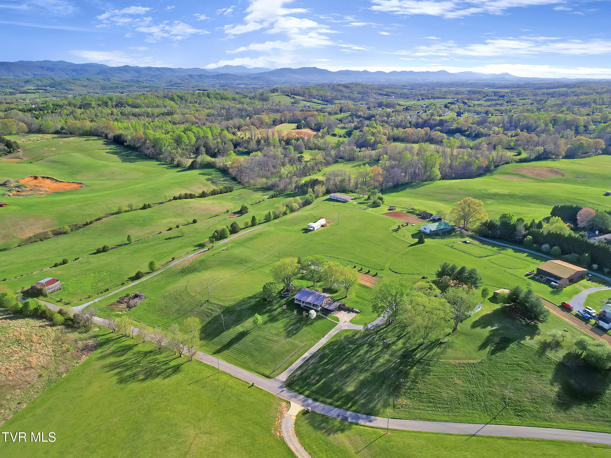 882 Jim Fox Road Greeneville, TN 37743 - Photo 28 of 29 34_12