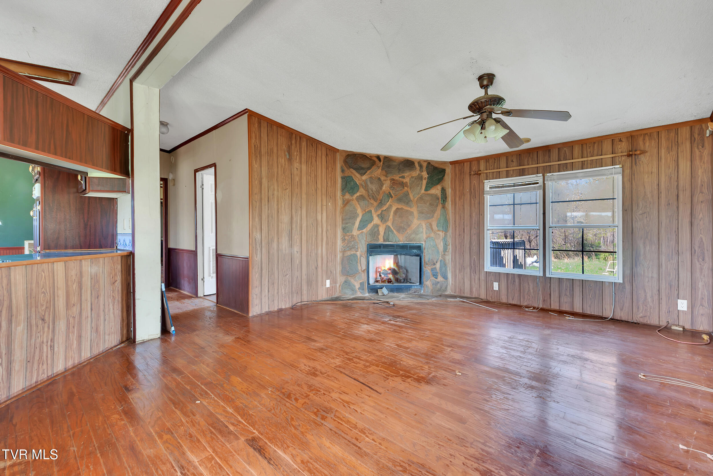882 Jim Fox Road Greeneville, TN 37743 - Photo 8 of 29 22_32