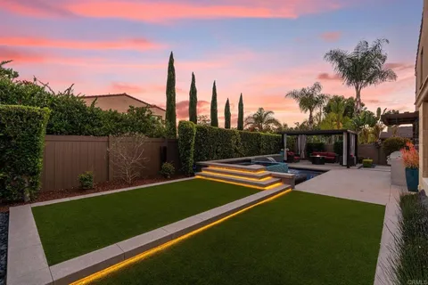 $2,995,000 | 809 Dolphin Circle, Encinitas, CA 92024