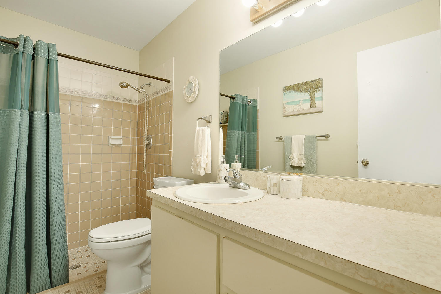 136 Stillwater Circle Jupiter, FL 33458 - Photo 14 of 20 Master Bathroom