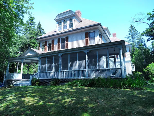 $900,000 | 122 Waukeag Avenue, Sorrento, ME 04677