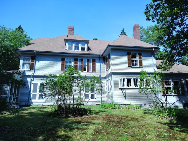 $900,000 | 122 Waukeag Avenue, Sorrento, ME 04677