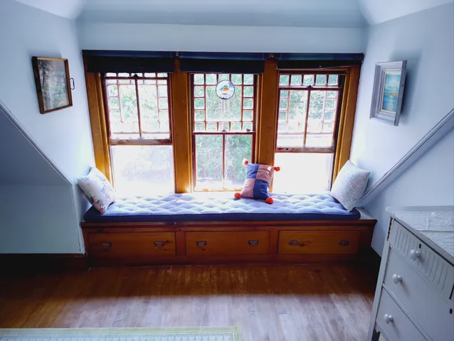 $900,000 | 122 Waukeag Avenue, Sorrento, ME 04677