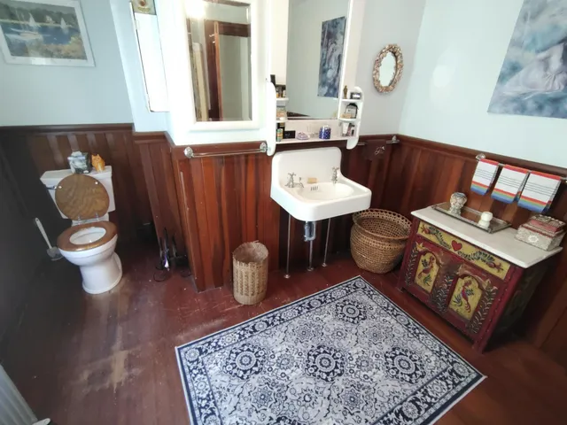 $900,000 | 122 Waukeag Avenue, Sorrento, ME 04677