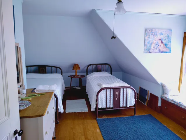 $900,000 | 122 Waukeag Avenue, Sorrento, ME 04677