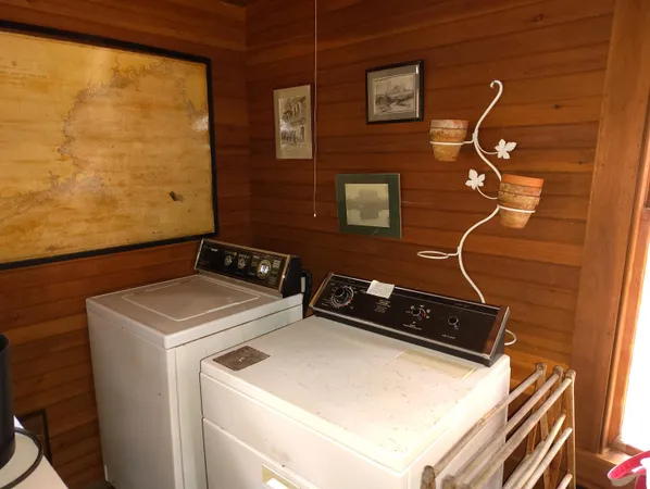 $900,000 | 122 Waukeag Avenue, Sorrento, ME 04677