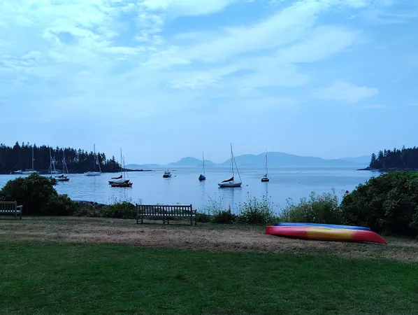 $900,000 | 122 Waukeag Avenue, Sorrento, ME 04677