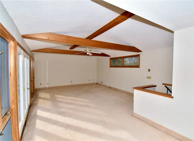 $2,850 | 10 Joanth Terrace, Westerly, RI 02891