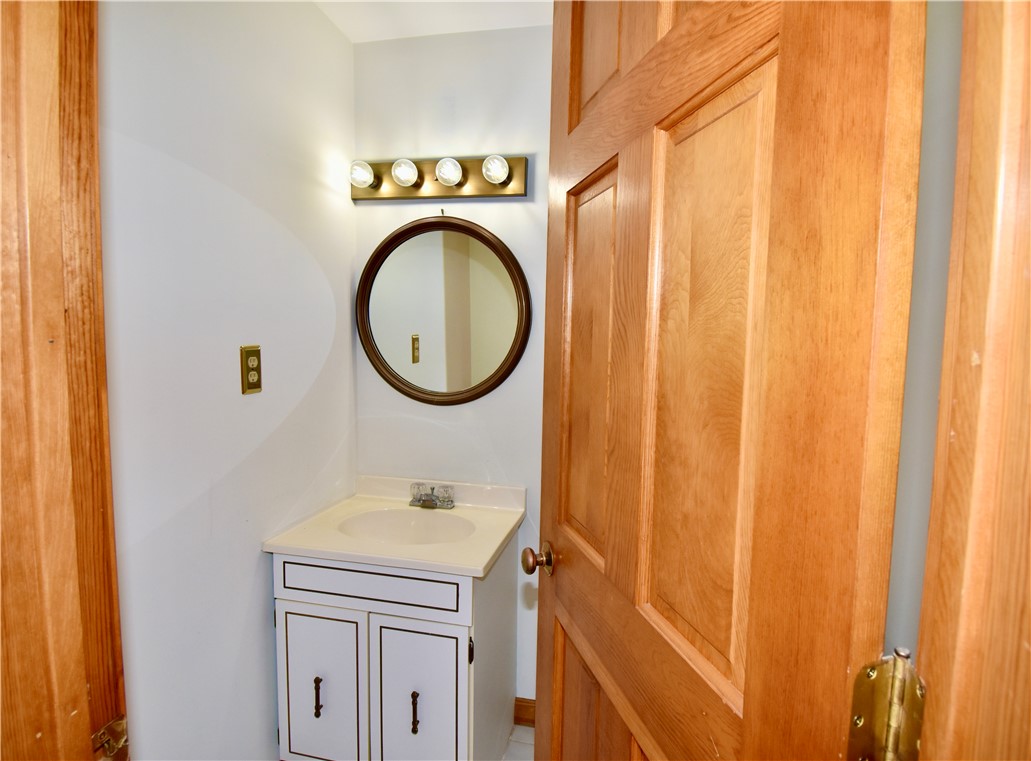 10 Joanth Terrace Westerly, RI 02891 - Photo 24 of 28