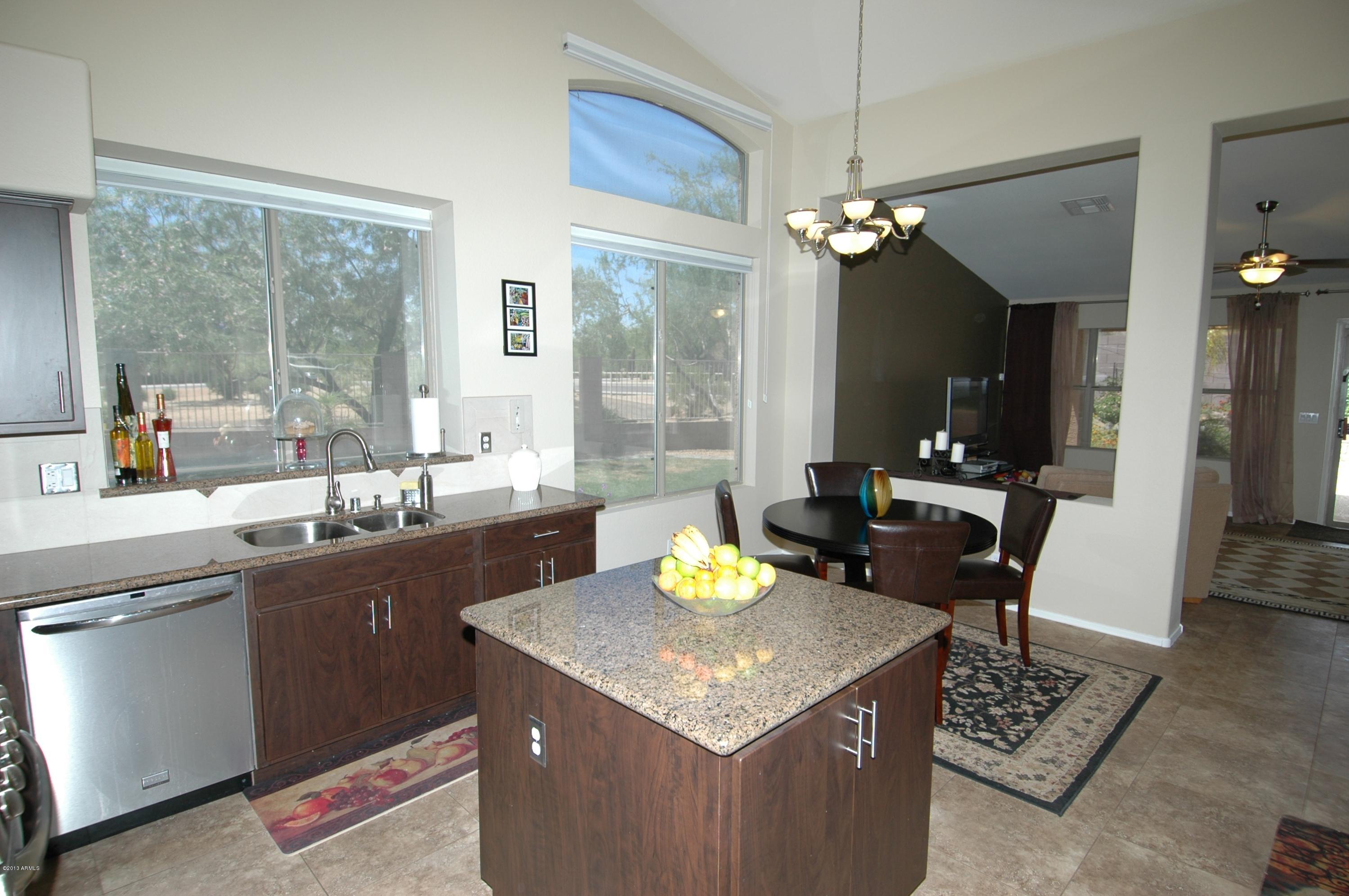 4604 East Rowel Road Phoenix, AZ 85050 - Photo 4 of 38 DSC_0057