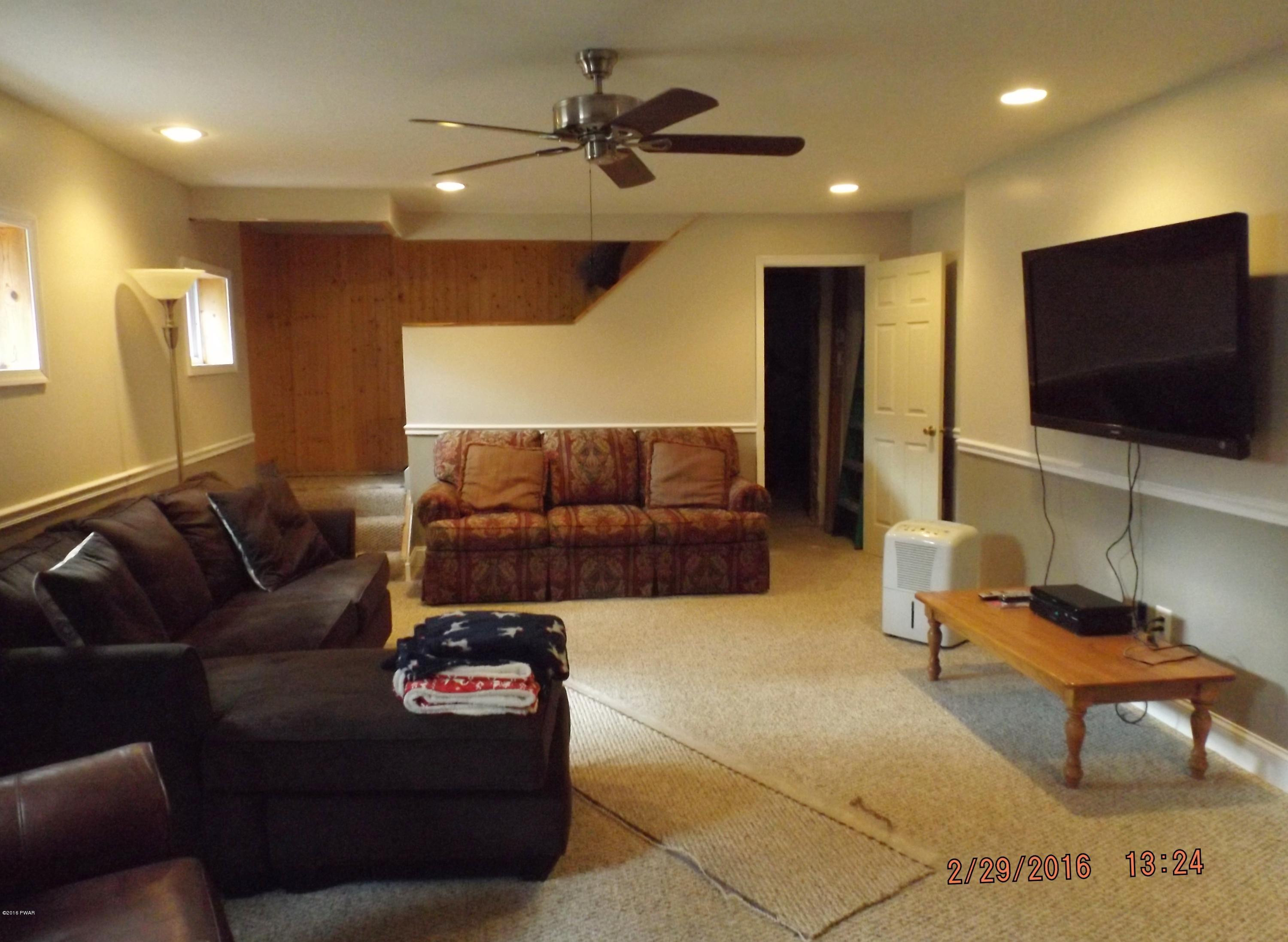 156 Pedersen Ridge Road Milford, PA 18337 - Photo 25 of 32 DSCF1732