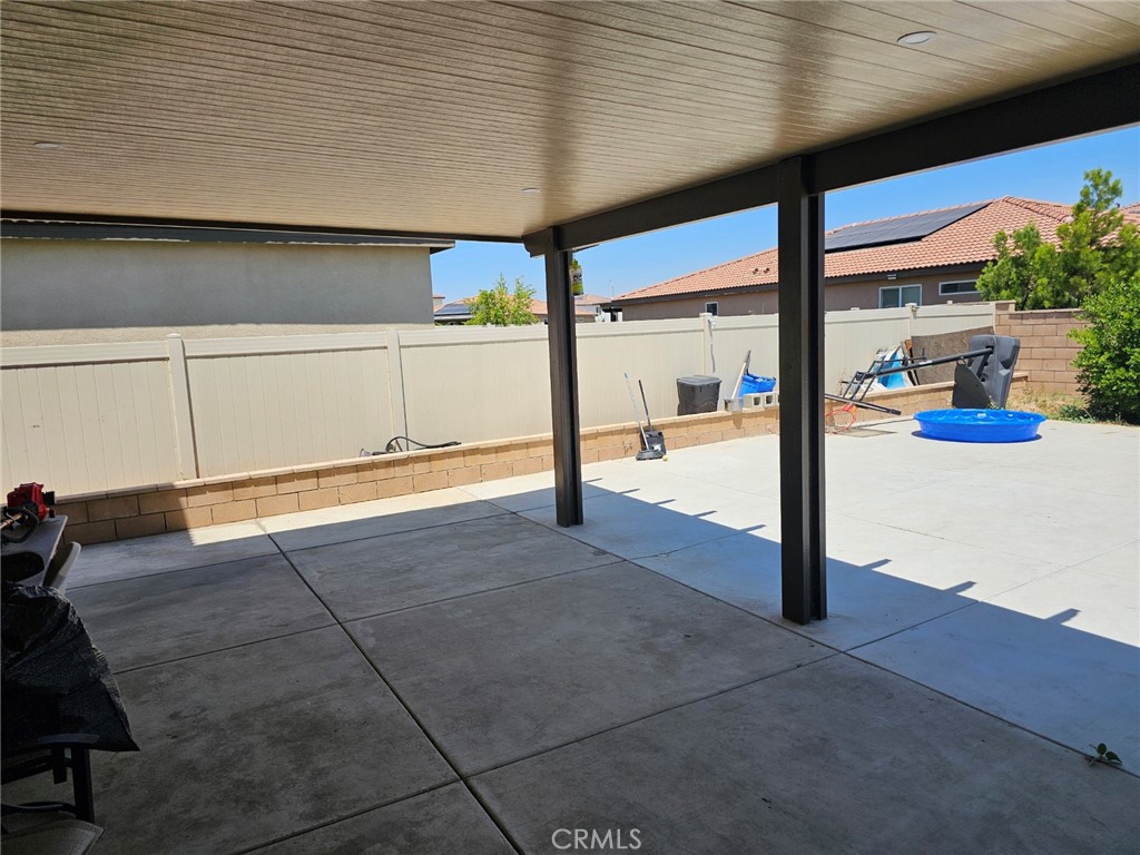 9439 Jurupa Avenue Riverside, CA 92503 - Photo 4 of 20