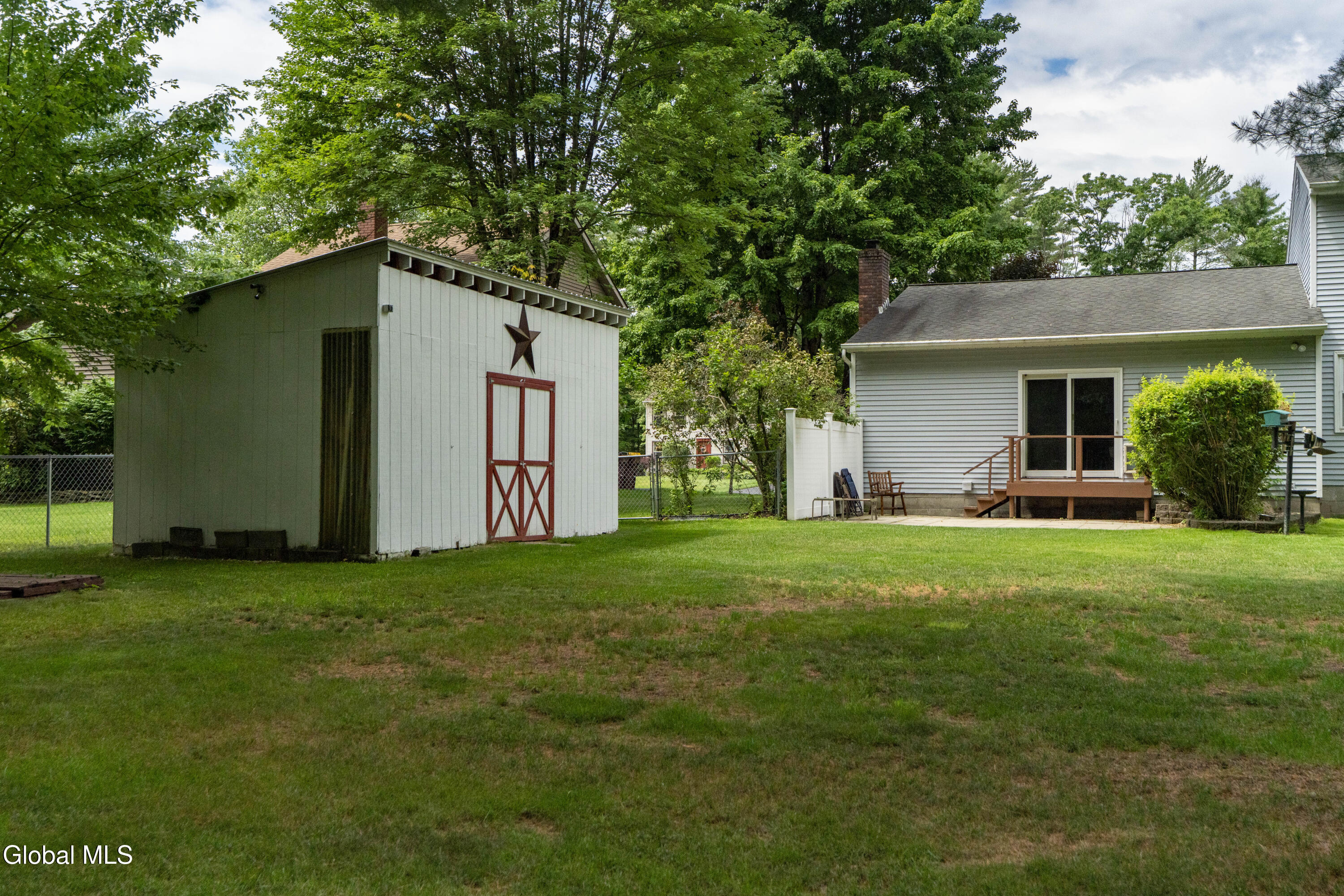 12 Rip Van Lane Ballston Spa, NY 12020 - Photo 28 of 32 12 Rip Van Ln-30