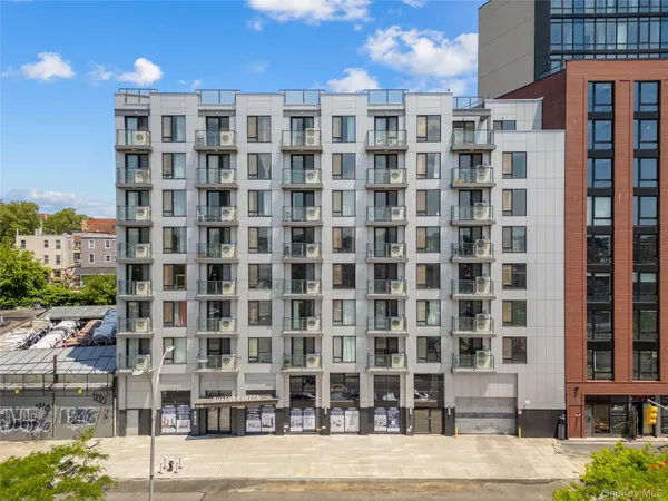 $535,000 | 70-65 Queens Boulevard, Unit 7L | Woodside