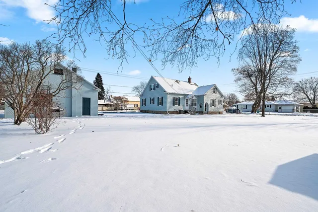 $349,900 | 1717 Church Street, Marinette, WI 54143