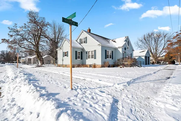 $349,900 | 1717 Church Street, Marinette, WI 54143