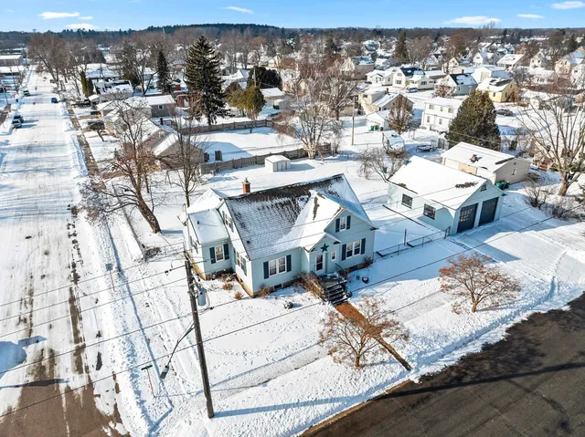 $349,900 | 1717 Church Street, Marinette, WI 54143