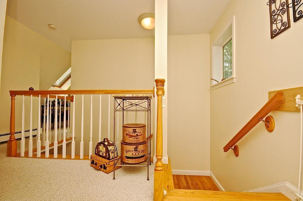 44 Tide Mill Road Portland, ME 04102 - Photo 15 of 30 Second staircase/hallway detail