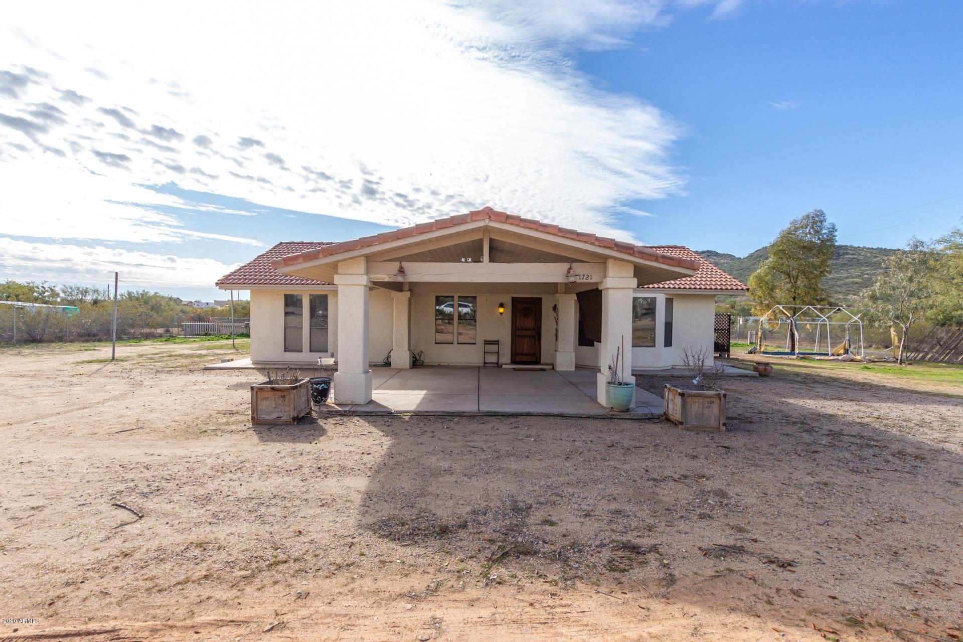 1721 West Maddock Road Phoenix, AZ 85086 - Photo 2 of 15 0002-Maddock 03