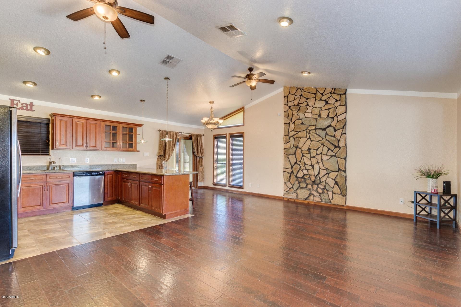 1721 West Maddock Road Phoenix, AZ 85086 - Photo 3 of 15 0003-Maddock 04