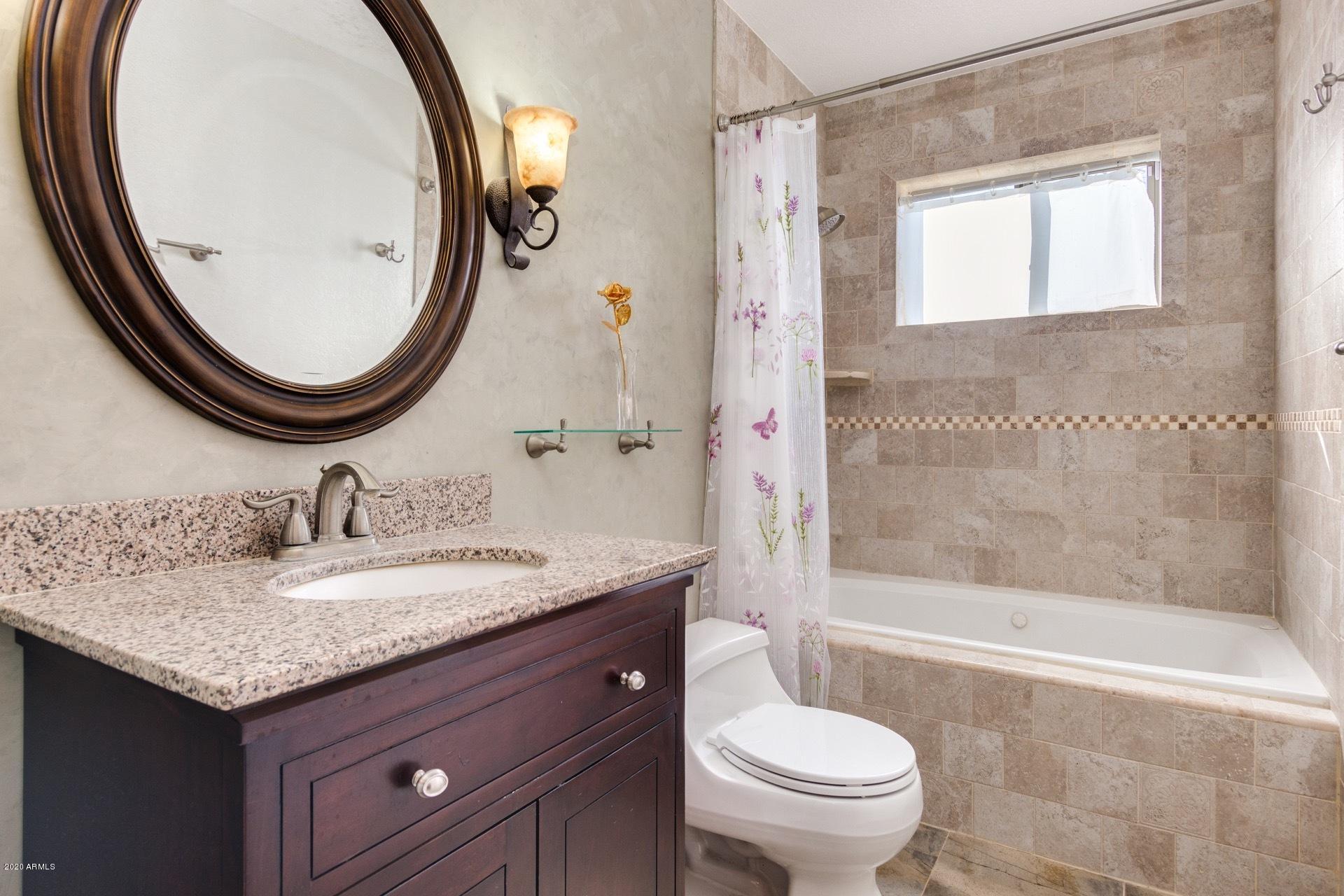 1721 West Maddock Road Phoenix, AZ 85086 - Photo 8 of 15 0010-Maddock 11
