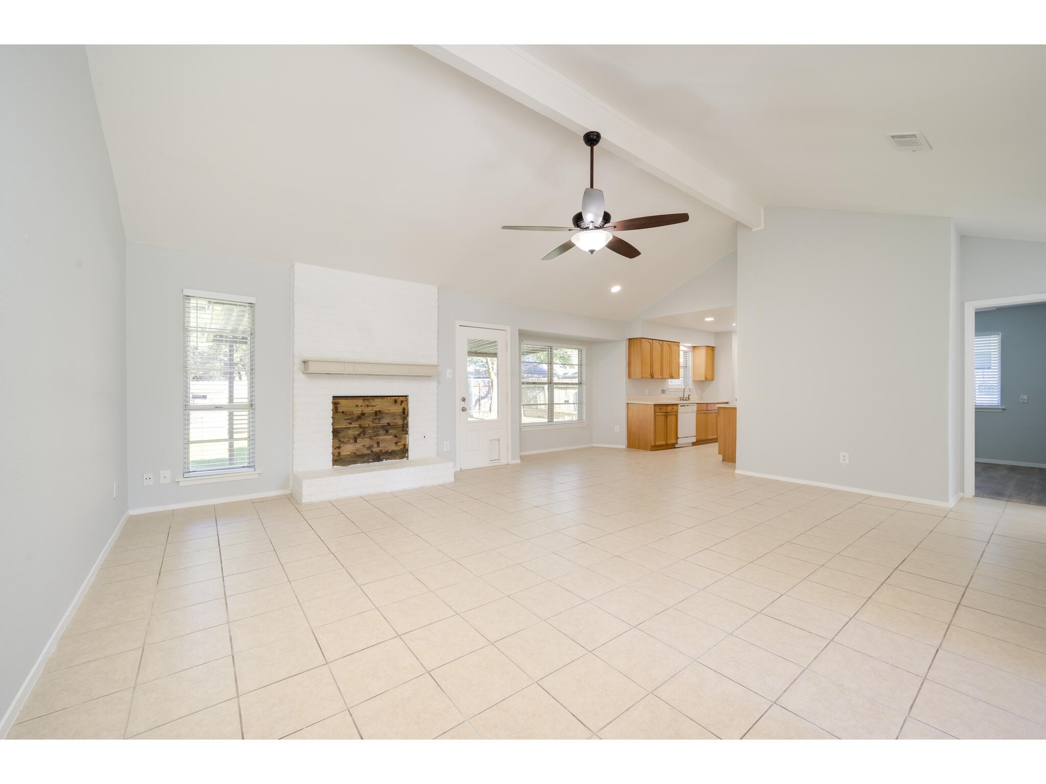 2104 Magazine Street Austin, TX 78727 - Photo 4 of 29