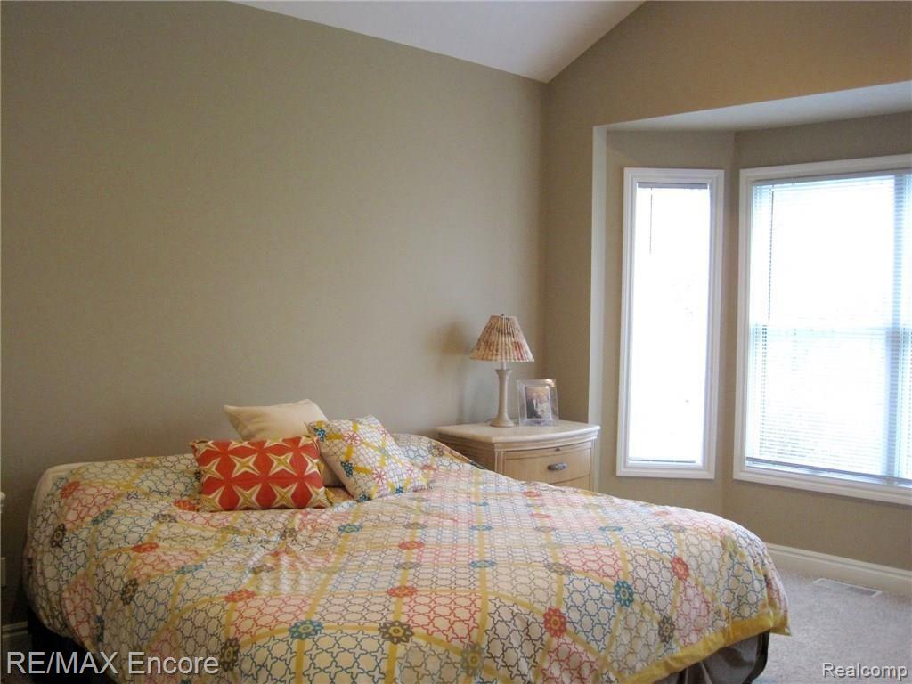 4711 Oakhurst Ridge Road Clarkston, MI 48348 - Photo 18 of 30