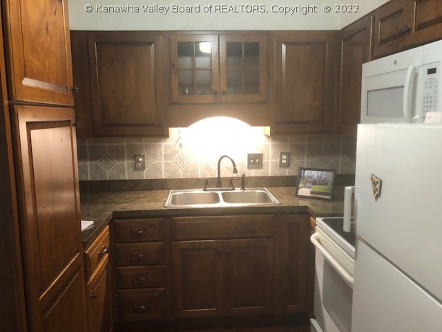 1126 Emerald Road Charleston, WV 25314 - Photo 6 of 18 Gallery Image 6