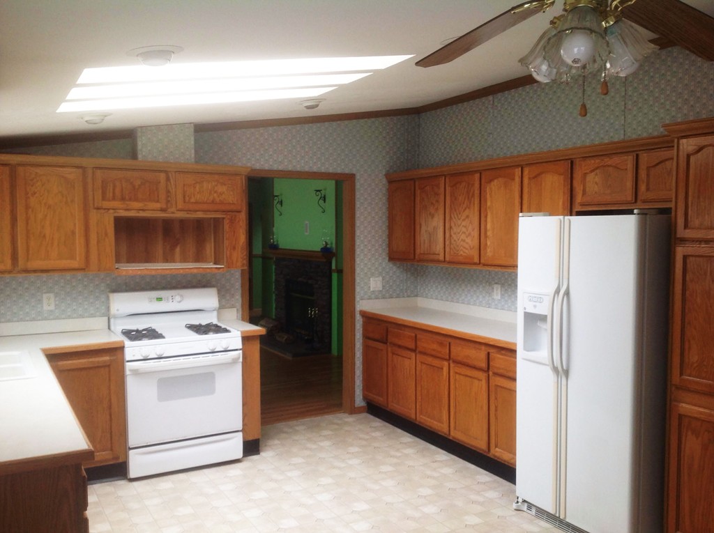 5 Medallion Road Holbrook, MA 02343 - Photo 3 of 10 Gallery Image 3