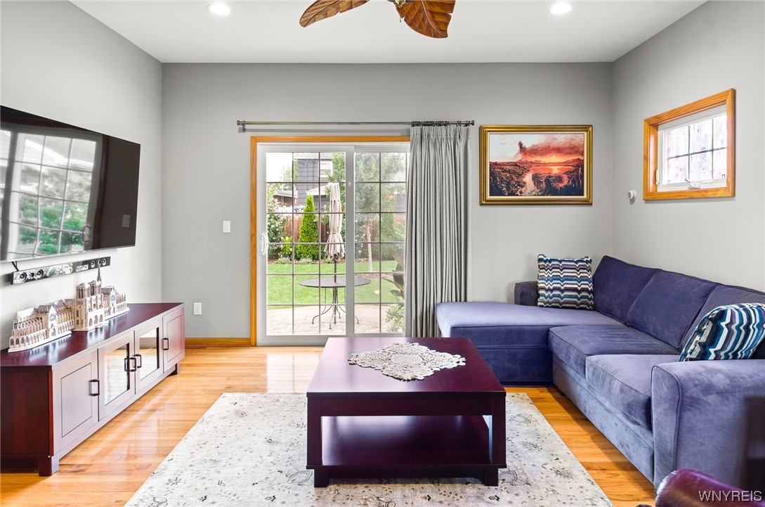 241 Lowell Road Tonawanda Town, NY 14217 - Photo 18 of 49