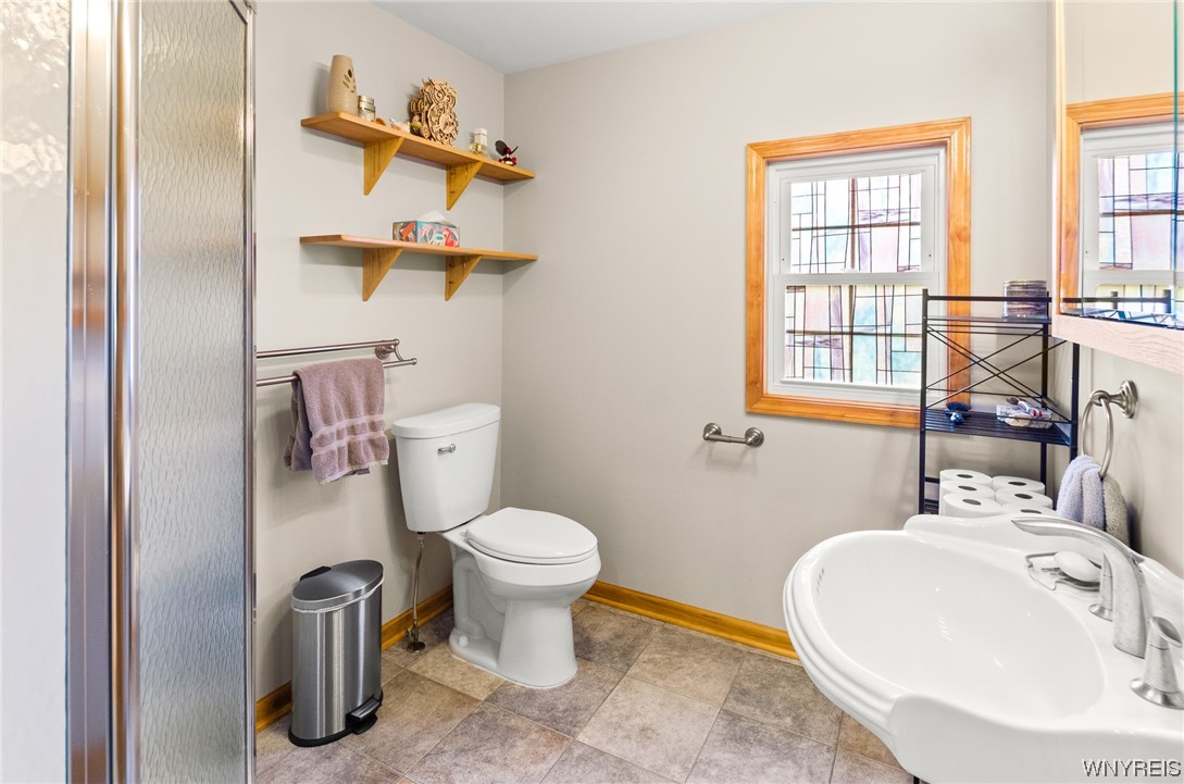 241 Lowell Road Tonawanda Town, NY 14217 - Photo 22 of 49