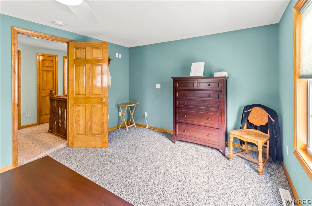 241 Lowell Road Tonawanda Town, NY 14217 - Photo 32 of 49