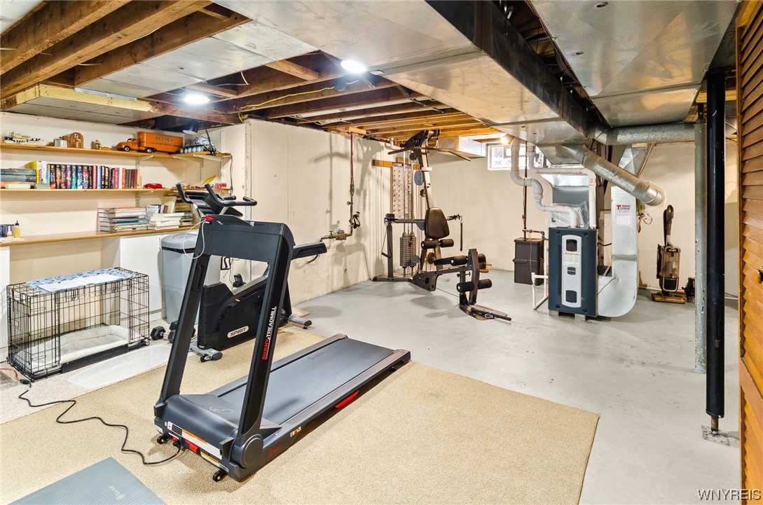 241 Lowell Road Tonawanda Town, NY 14217 - Photo 36 of 49