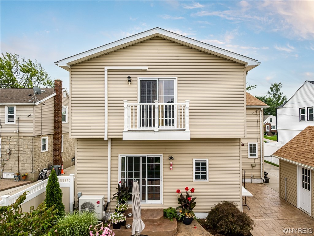 241 Lowell Road Tonawanda Town, NY 14217 - Photo 38 of 49