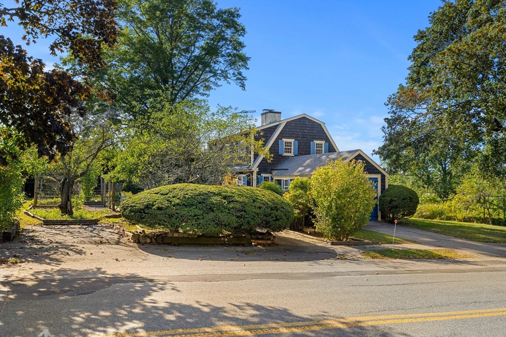 62 Longview Drive Marblehead, MA 01945 - Photo 2 of 42 a view of a park that has a large tree