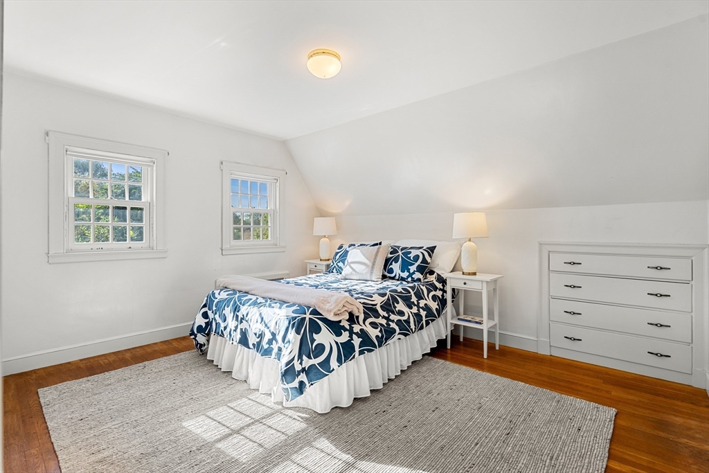 62 Longview Drive Marblehead, MA 01945 - Photo 23 of 42 a bedroom with a bed and a dresser