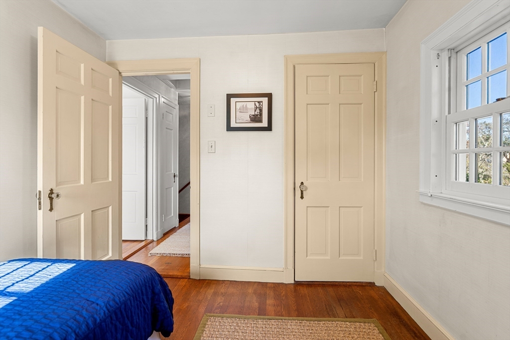 62 Longview Drive Marblehead, MA 01945 - Photo 26 of 42 a bedroom with a bed and a window