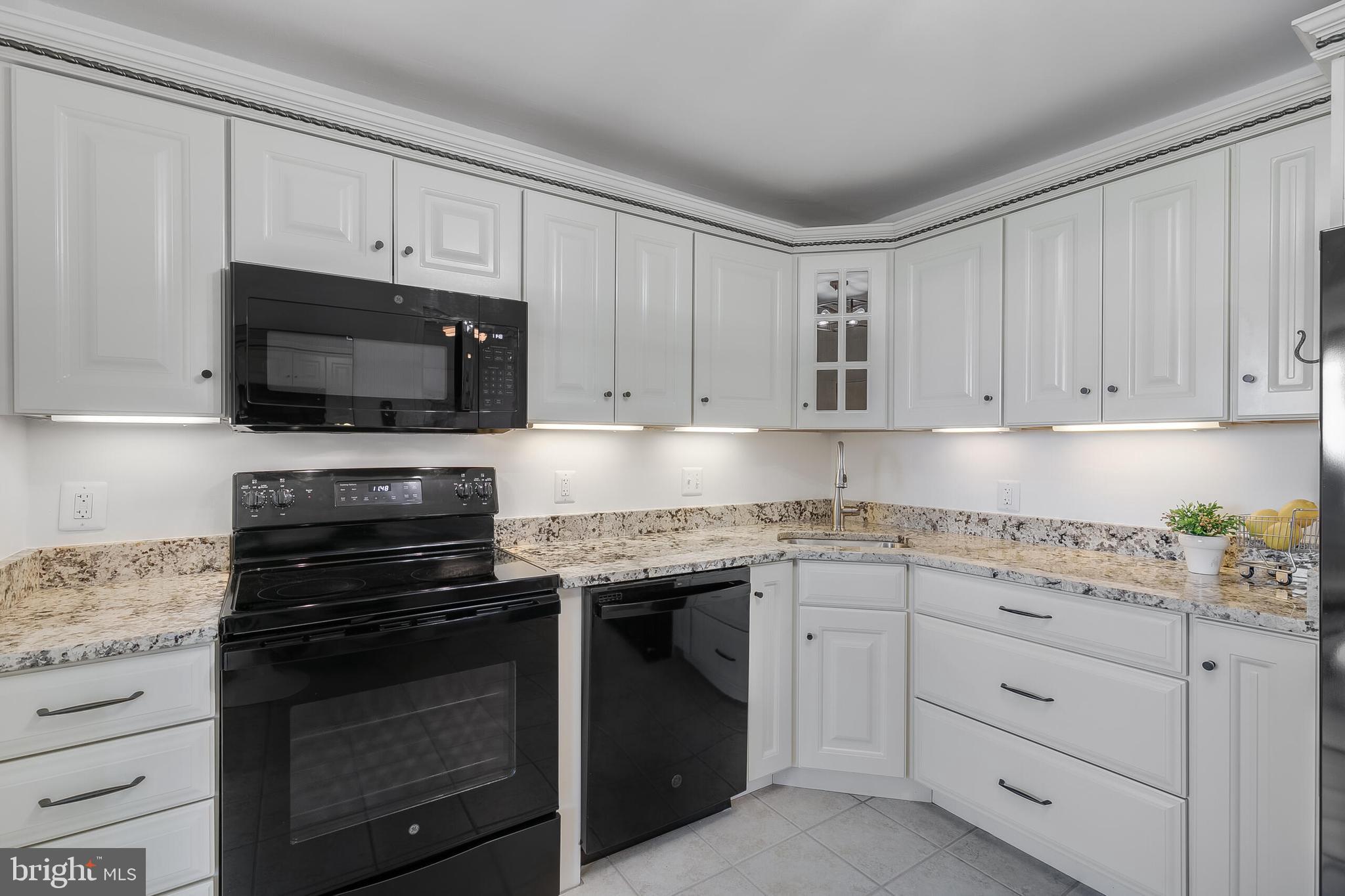 6800 Fleetwood Road, Unit 802 McLean, VA 22101 - Photo 11 of 39