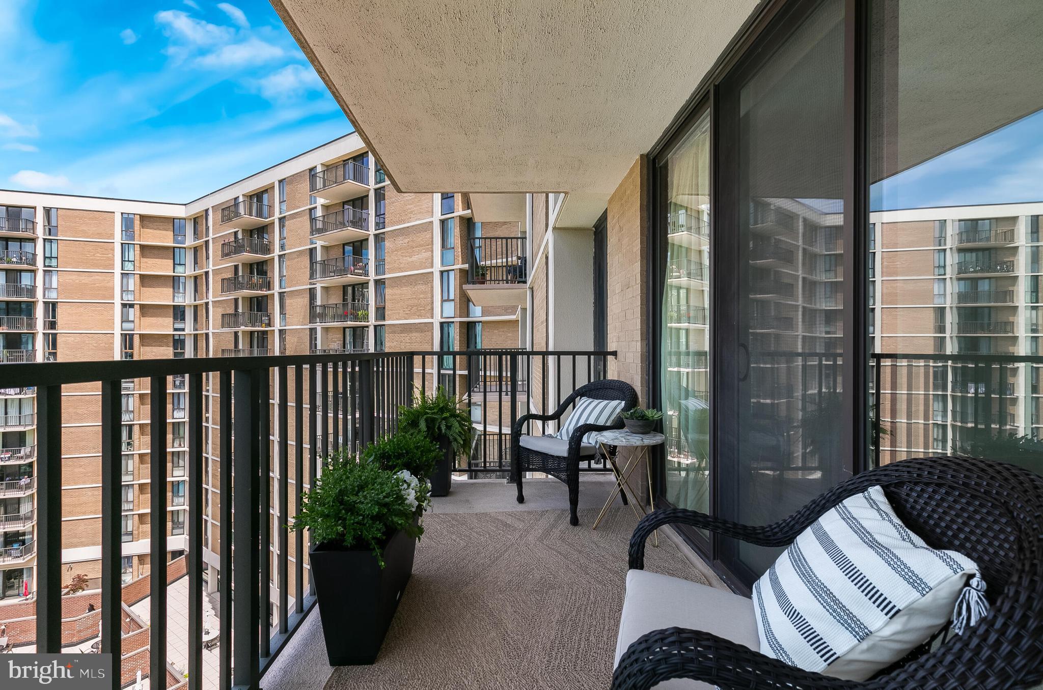 6800 Fleetwood Road, Unit 802 McLean, VA 22101 - Photo 15 of 39