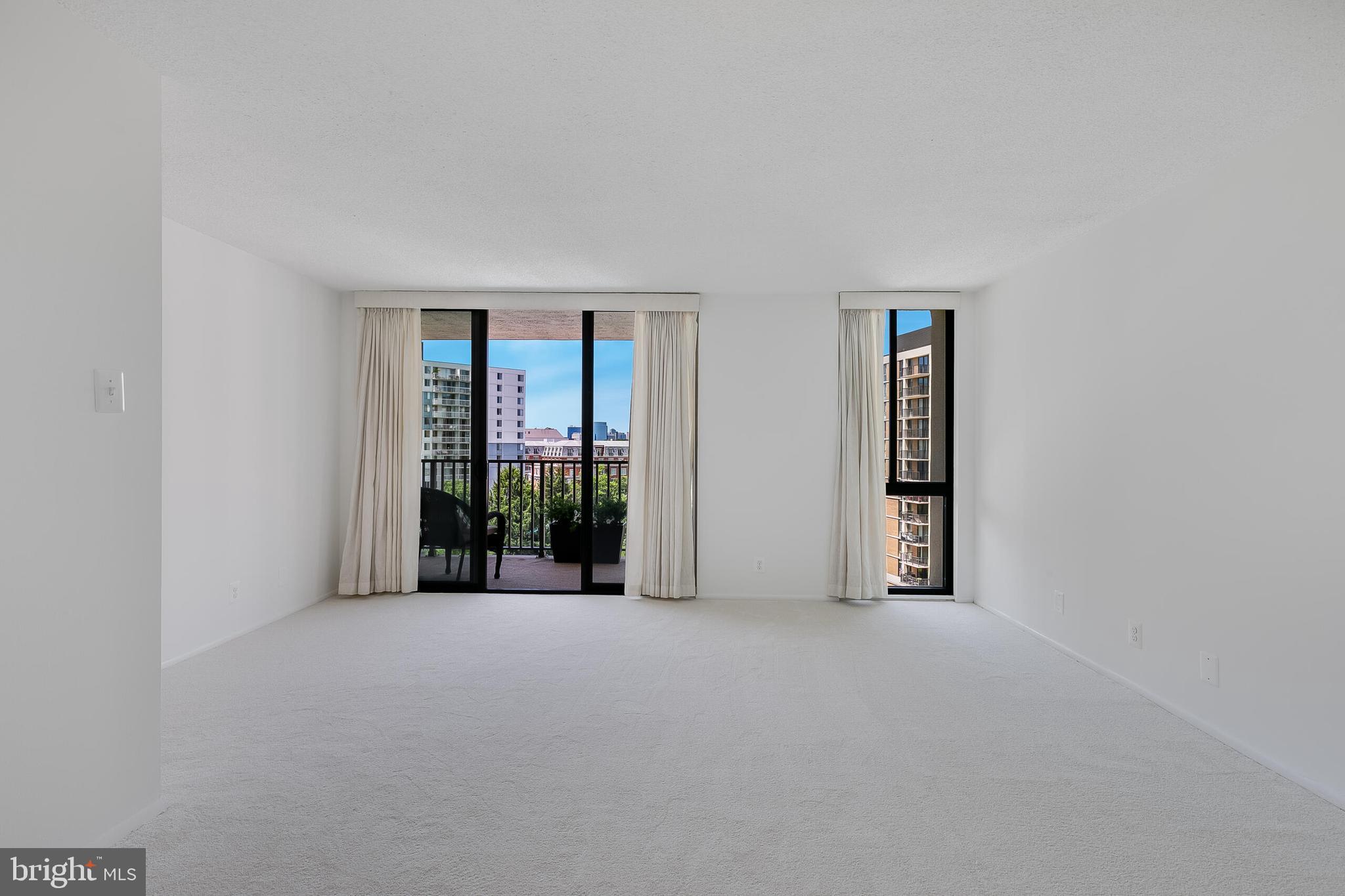 6800 Fleetwood Road, Unit 802 McLean, VA 22101 - Photo 20 of 39 Owner's suite with balcony