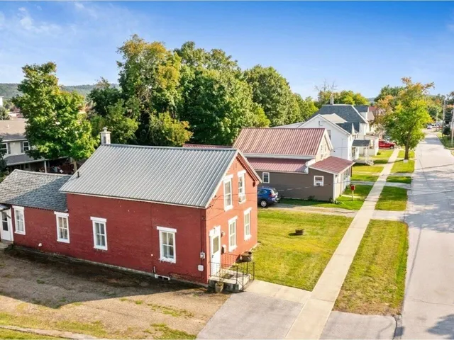 $249,995 | 19 North Elm Street, St. Albans, VT 05478