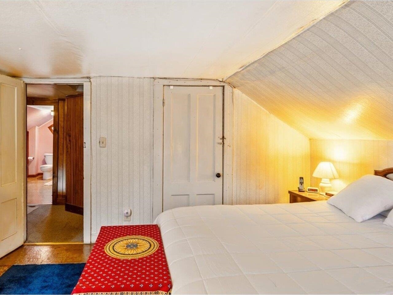 19 North Elm Street St. Albans, VT 05478 - Photo 23 of 41