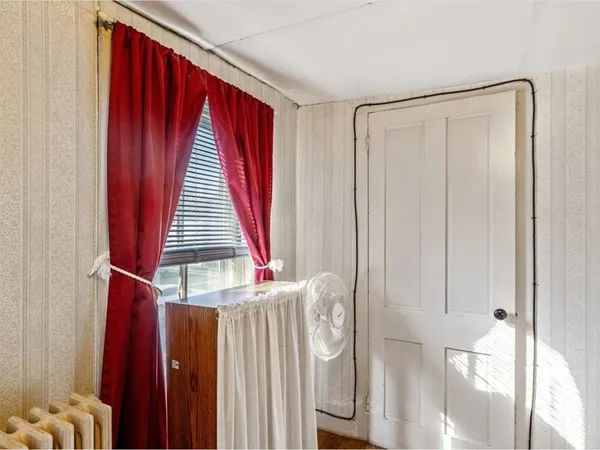 $230,000 | 19 North Elm Street, St. Albans, VT 05478